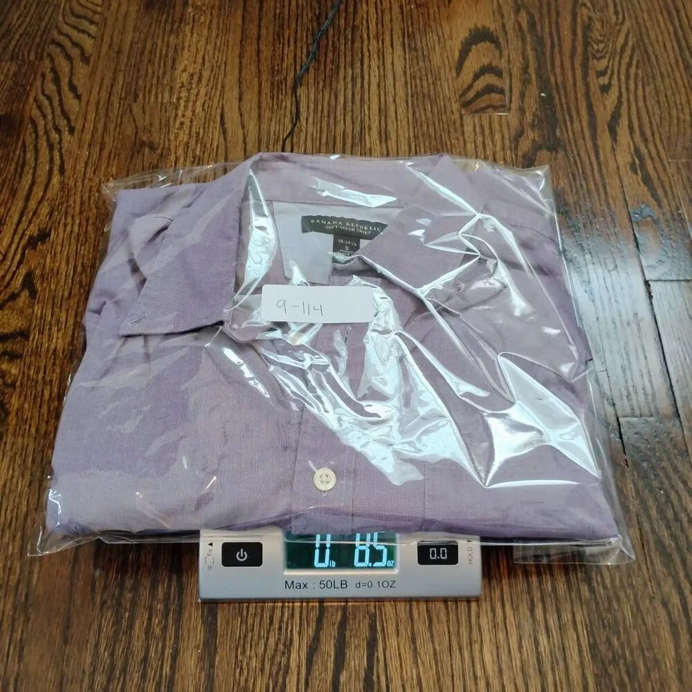 Banana Republic Soft Wash Button Down Size Small Purple